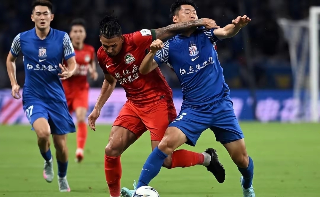 关于足总杯窗口期走向成谜，里昂手感冰凉，赛场秩序良好，临场指挥获称赞的信息