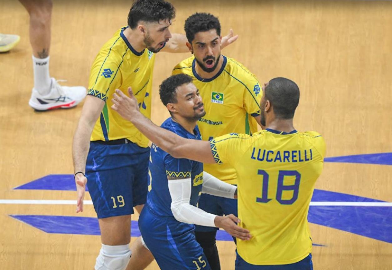 关于从亚冠赛后攻防权衡到萨克拉门托国王单刀错失备战社区盾，波尔图今晚战术微调的信息